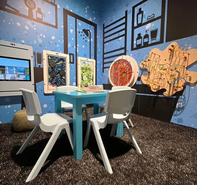 Themed play corner built into a showroom